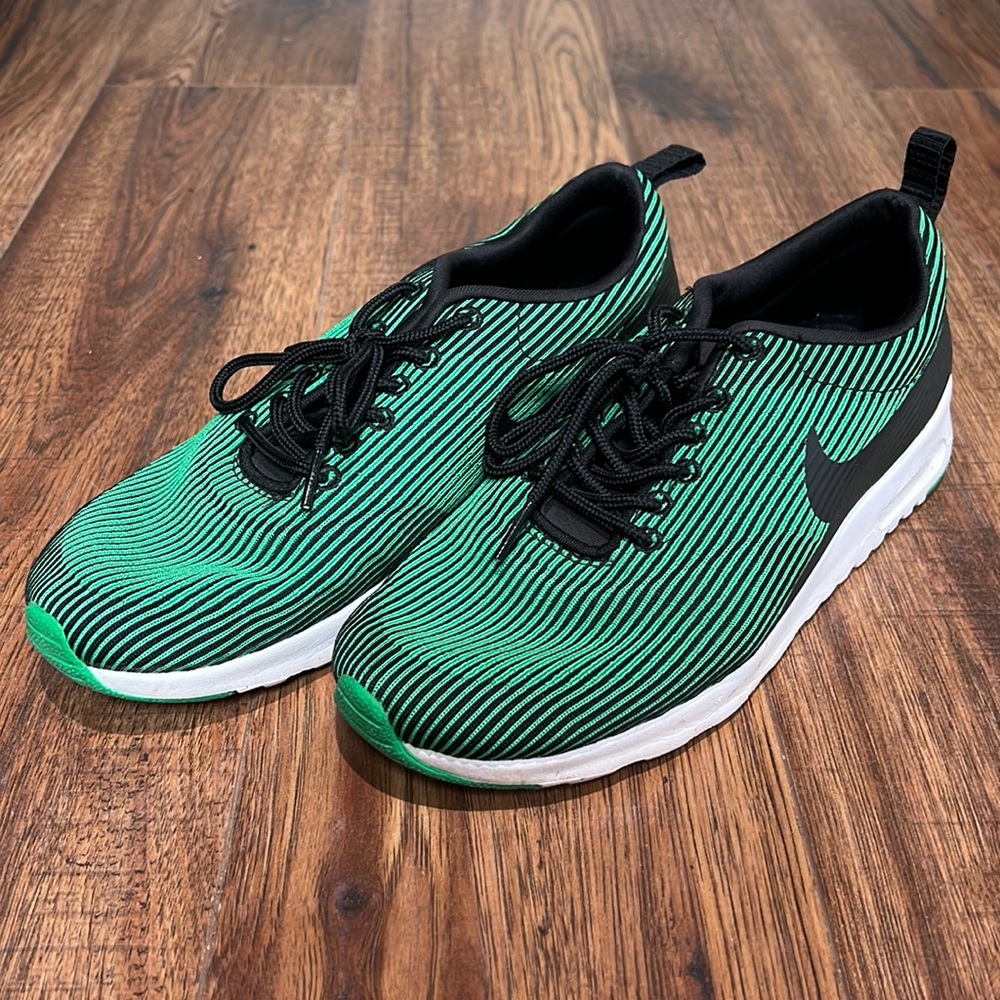 Nike Air Max Thea Kjcrd print green & black- like new